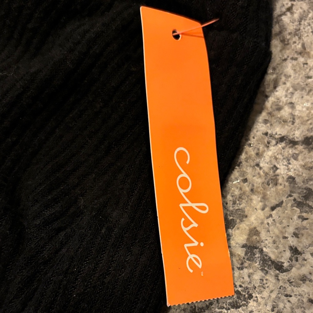 Colsie Black Ribbed Apparel - Picture 2 of 6